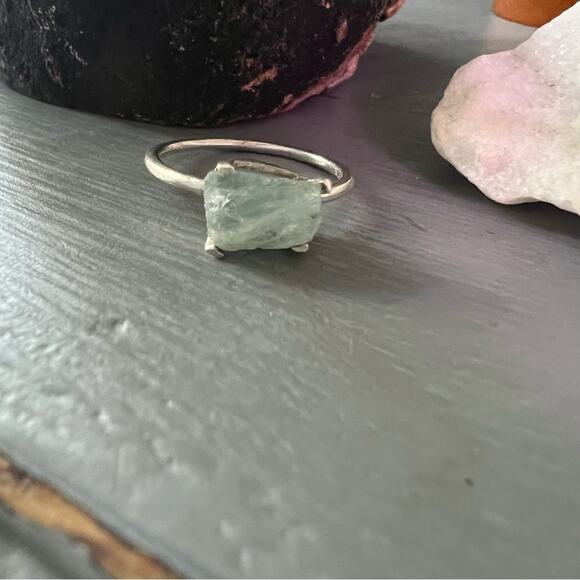 925 Sterling Silver & Crystal Stone Ring Size 7 - Picture 1 of 16